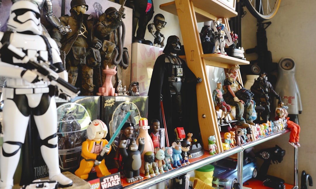 Photo Toy shelf